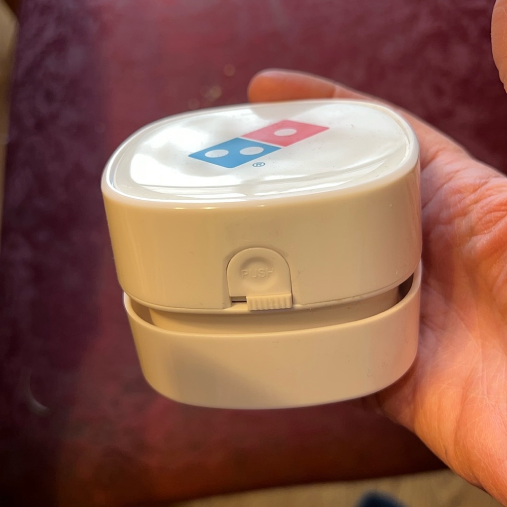 Crumbee Mini Vac